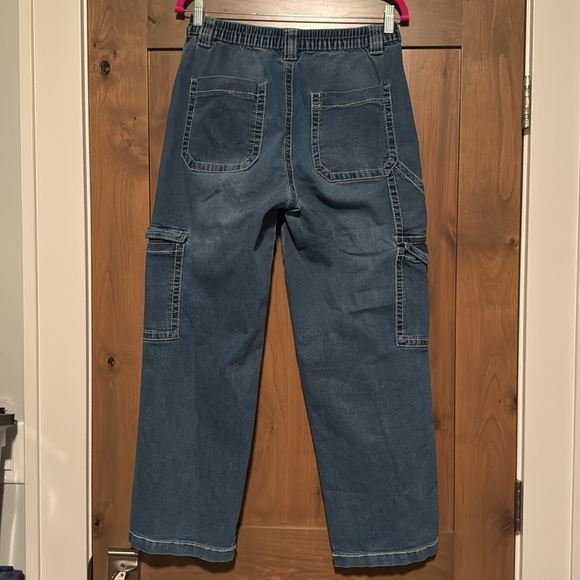Almost Famous Cargo Jeans Womens L Medium Wash denim patch back pockets stretch - Picture 2 of 14